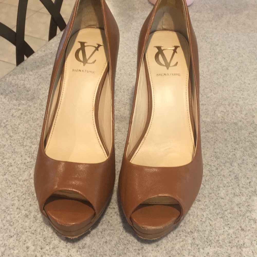 Vince Camuto 7m / 37